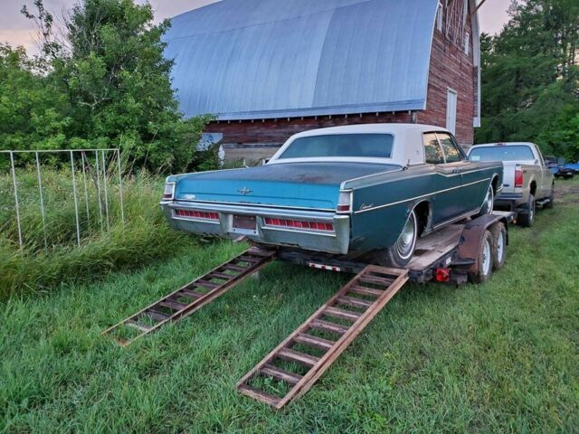 Lincoln Continental 1969 image number 13