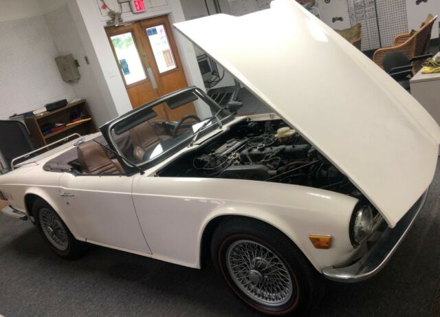 Triumph TR-6 1971 image number 0