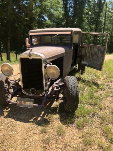 Chevrolet 3 Window Coupe 1930 image number 0