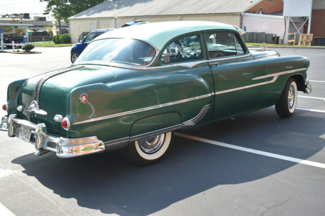 Pontiac Chieftain 1953 image number 27