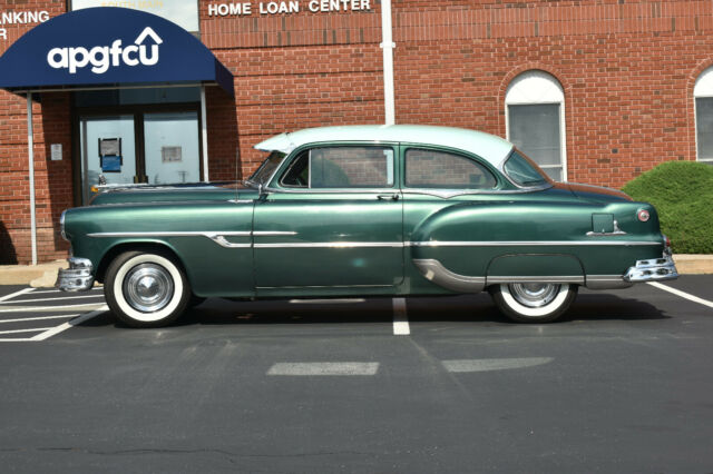 Pontiac Chieftain 1953 image number 6