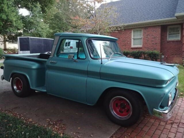 Chevrolet C-10 1966 image number 2