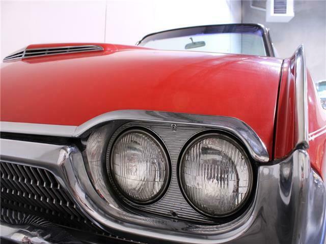 Ford Thunderbird 1963 image number 0