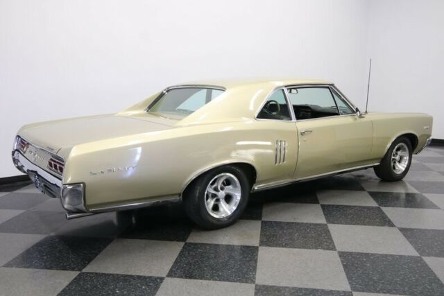 Pontiac Le Mans 1967 image number 35