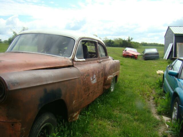 Chevrolet Bel Air/150/210 1953 image number 20