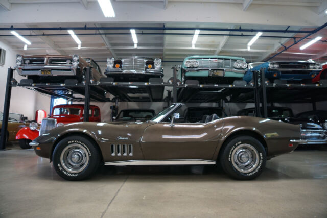 Chevrolet Corvette 427/390HP V8 Convertible 1969 image number 25