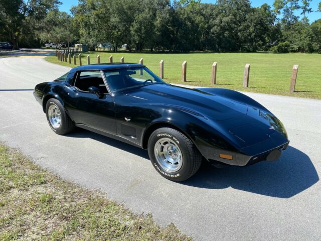 Chevrolet Corvette 1979 image number 2