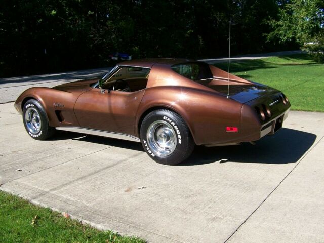 Chevrolet Corvette 1974 image number 28