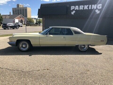 Cadillac DeVille 1972 image number 1