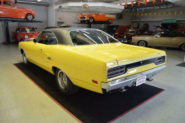 Plymouth GTX 1970 image number 29