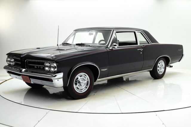 Pontiac GTO 1964 image number 0