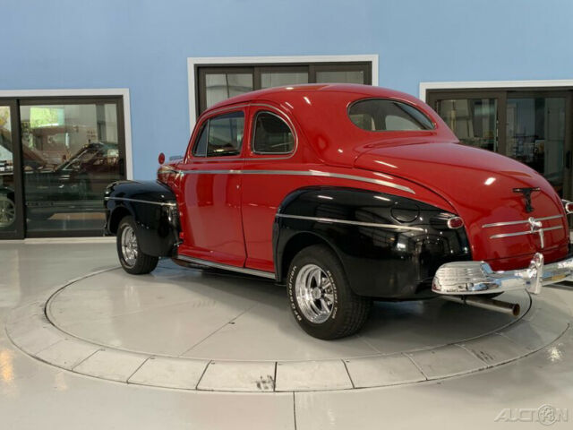 Ford Super Deluxe 1946 image number 2