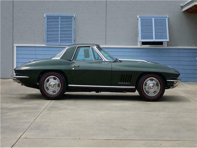 Chevrolet Corvette 1963 image number 28