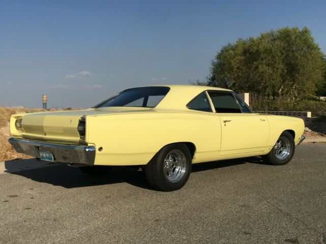 Plymouth Road Runner 1968 image number 1