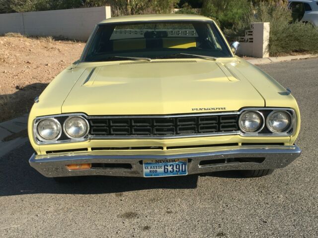 Plymouth Road Runner 1968 image number 2