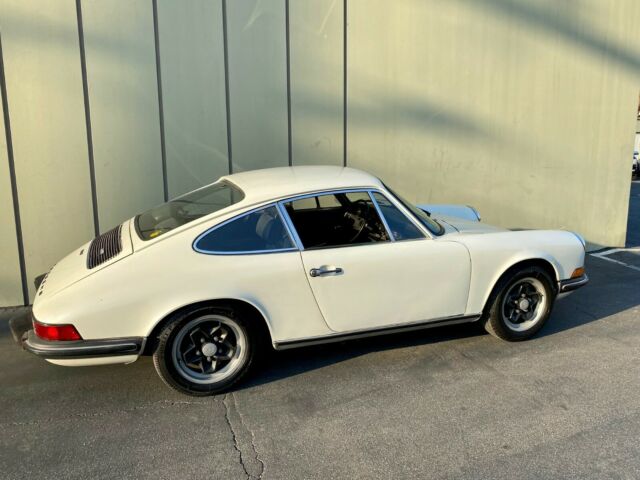 Porsche 911 1973 image number 4