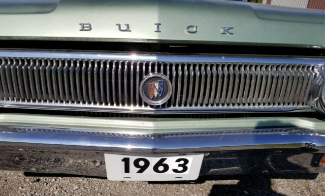 Buick Skylark 1963 image number 9