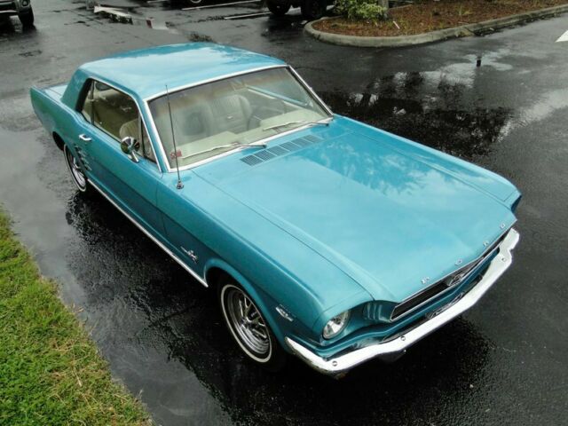 Ford Mustang 1966 image number 18