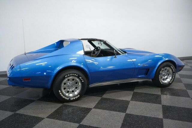 Chevrolet Corvette 1976 image number 14