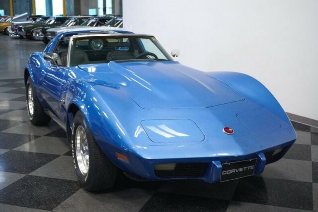 Chevrolet Corvette 1976 image number 18