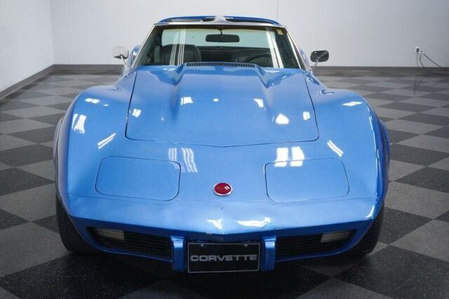 Chevrolet Corvette 1976 image number 19