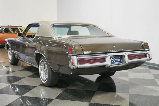 Pontiac Grand Prix 1969 image number 34