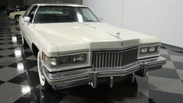 Cadillac DeVille 1975 image number 18