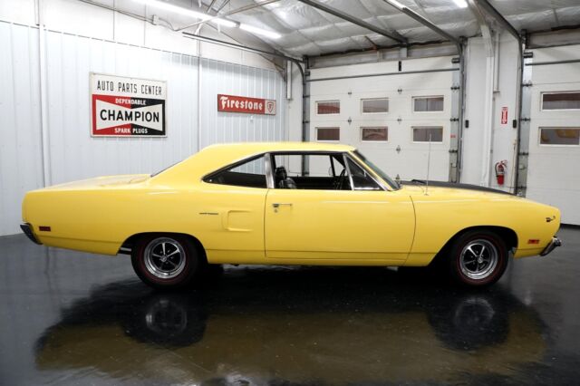 Plymouth Road Runner 1970 image number 18