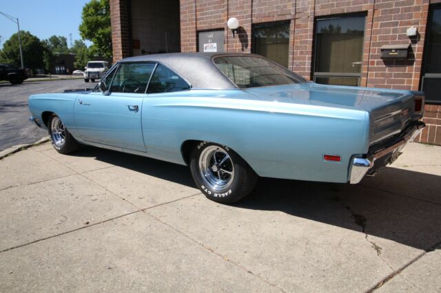 Plymouth Road Runner 1969 image number 2