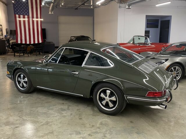 Porsche 911 1970 image number 11