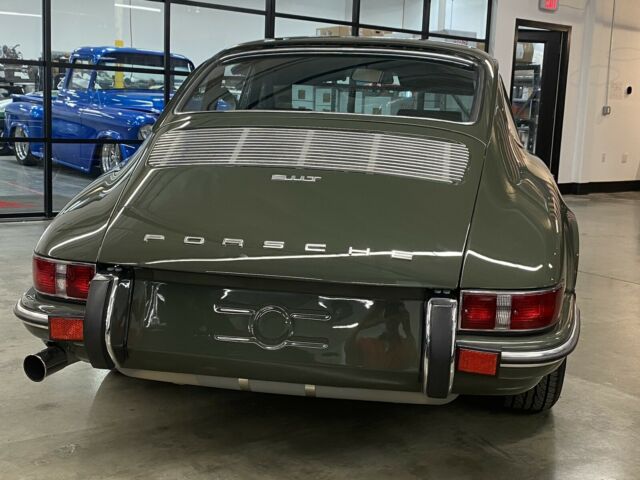 Porsche 911 1970 image number 12