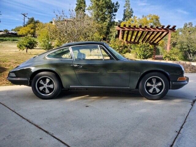 Porsche 911 1970 image number 13