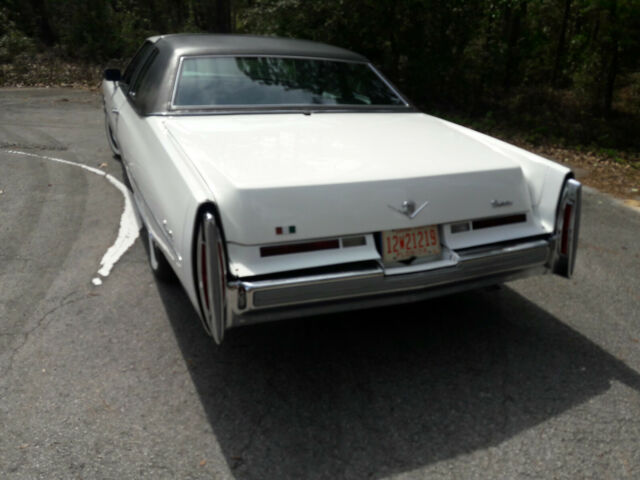 Cadillac DeVille 1974 image number 17