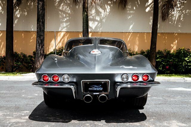 Chevrolet Corvette 1963 image number 30