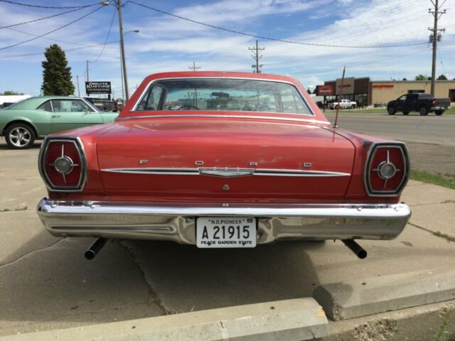 Ford Galaxie 1965 image number 23