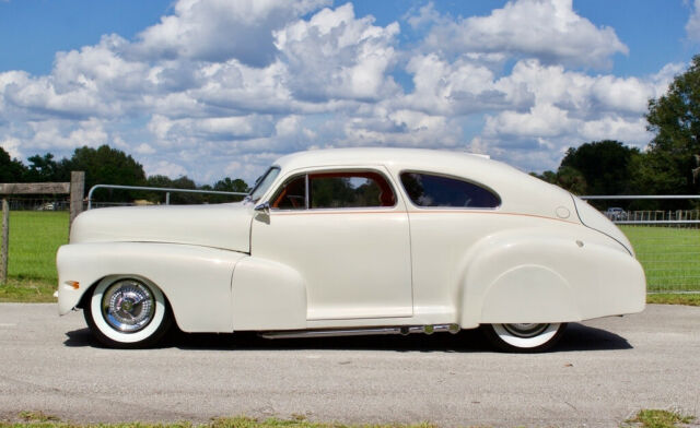 Chevrolet Fleetline Aero-Sedan 1947 image number 29