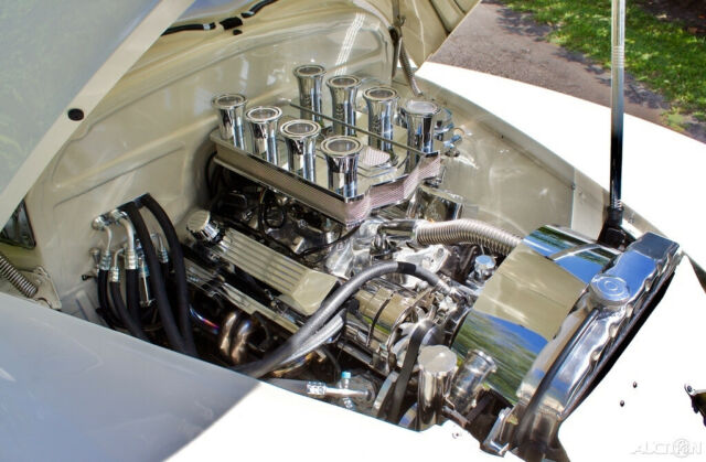 Chevrolet Fleetline Aero-Sedan 1947 image number 7