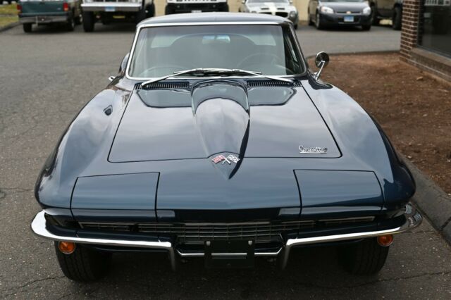 Chevrolet Corvette 1966 image number 26