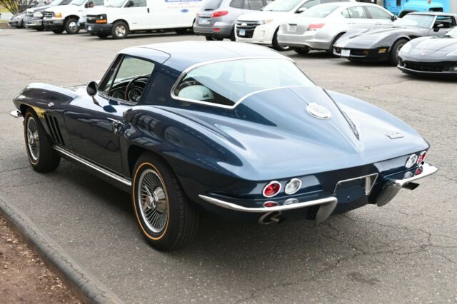 Chevrolet Corvette 1966 image number 28