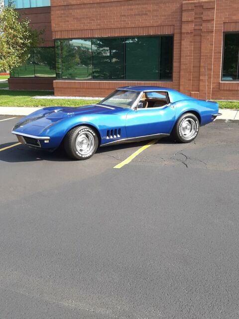 Chevrolet Corvette 1968 image number 0