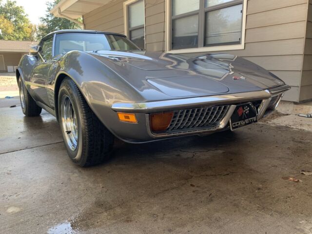 Chevrolet Corvette 1972 image number 2