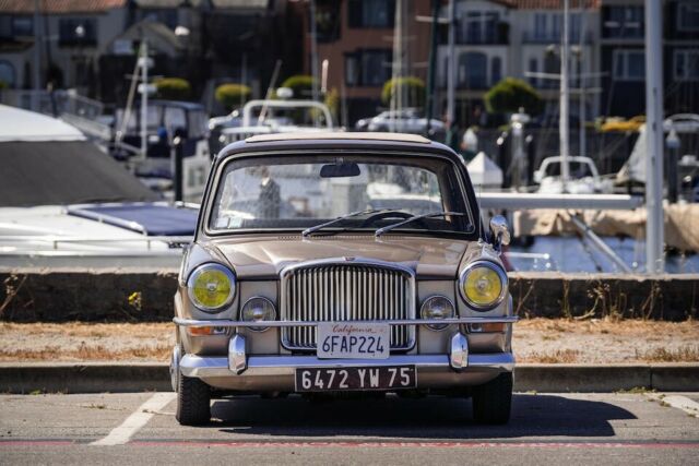 Austin 1300 GT 1973 image number 19