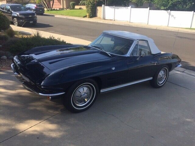 Chevrolet Corvette 1964 image number 28