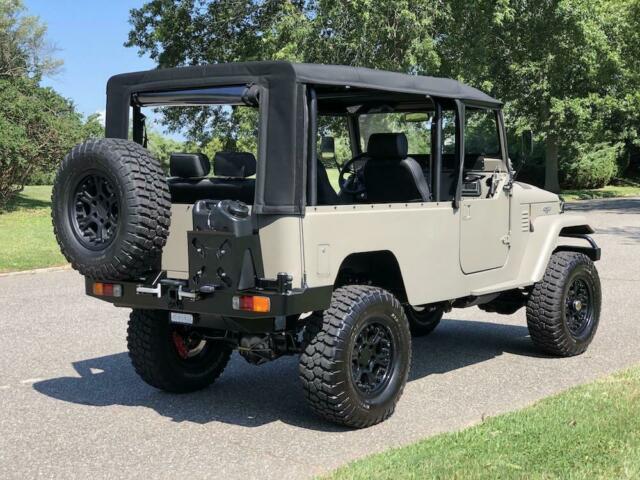 Toyota FJ43 1971 image number 35