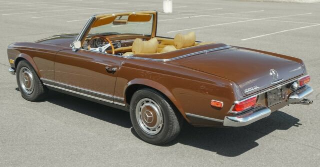 Mercedes-Benz SL-Class 1969 image number 28