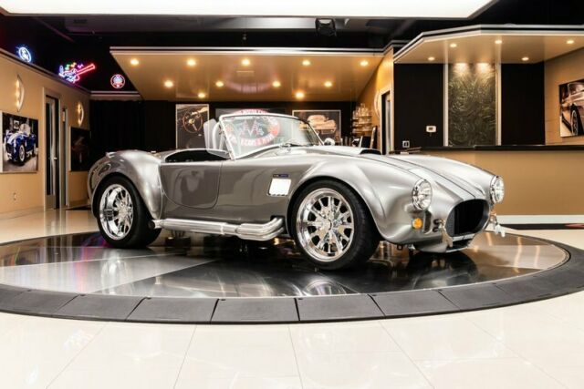 Shelby Cobra 1965 image number 31