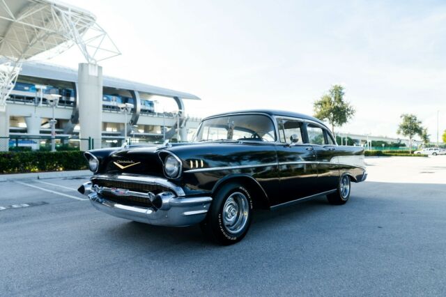 Chevrolet Bel Air/150/210 1957 image number 1