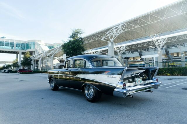 Chevrolet Bel Air/150/210 1957 image number 2