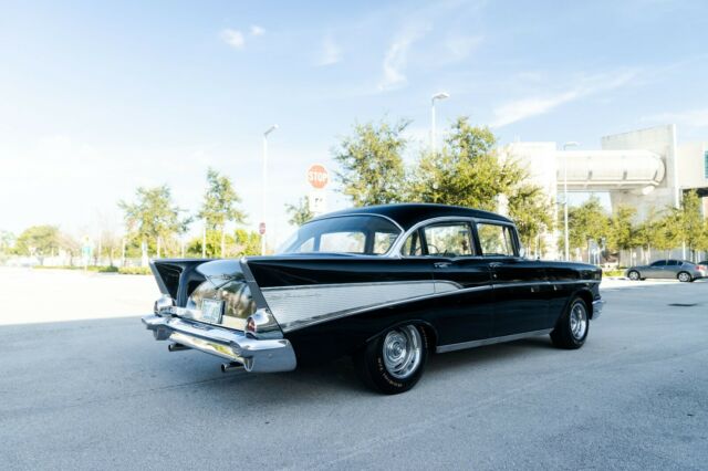 Chevrolet Bel Air/150/210 1957 image number 21