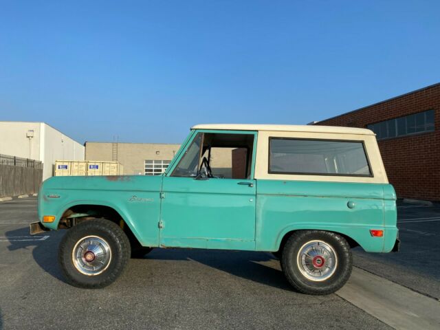 Ford Bronco 1969 image number 1